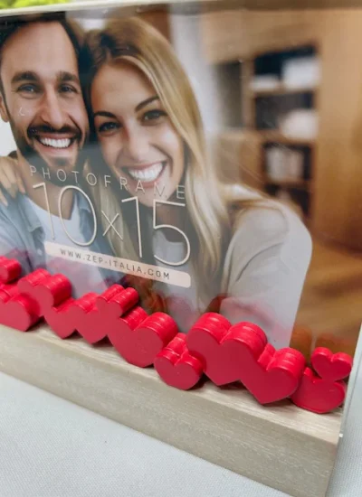 Marco-Metacrilato-Corazones-Rojos2