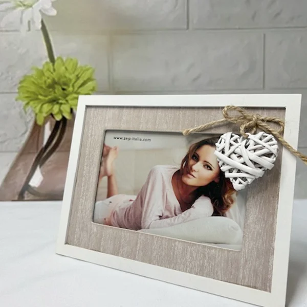 Marco corazón anudado