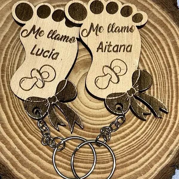 Llavero huellas de niños