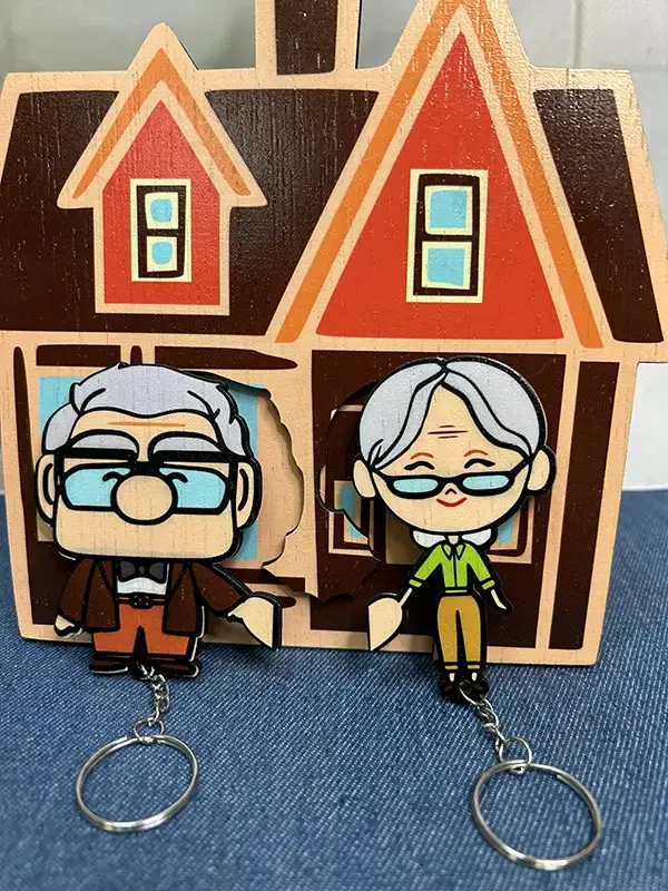 Portallaves UP y llaveros de Carl y Ellie