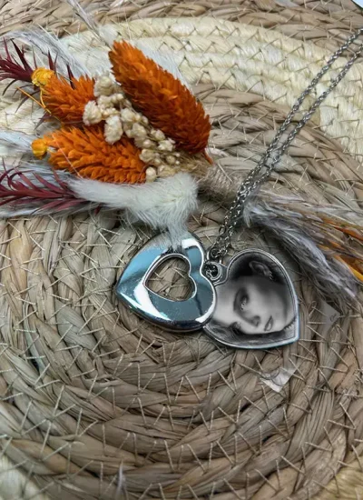 joyeria-corazon-2-foto-grabado-laser-cadena-metal-impressionregalos copia